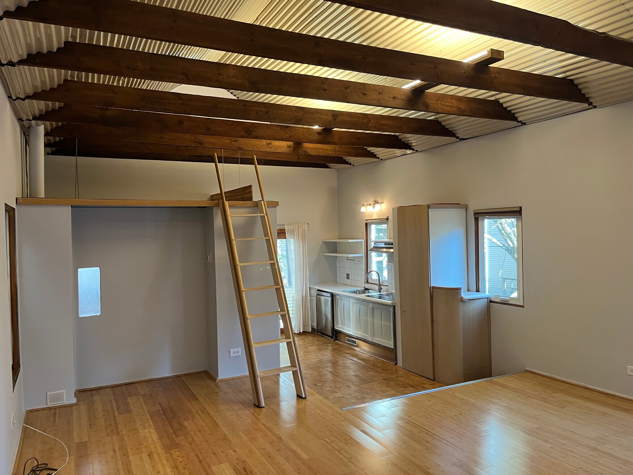Building Photo - 2622 N Burling St
