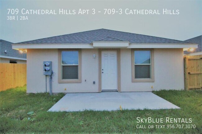 Building Photo - 709 Cathedral Hl
