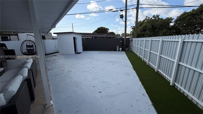 Building Photo - 11500 SW 185th Terrace