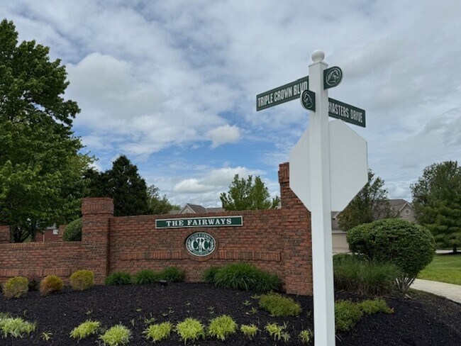 Primary Photo - Triple Crown 2 bed 2 1/2 bath