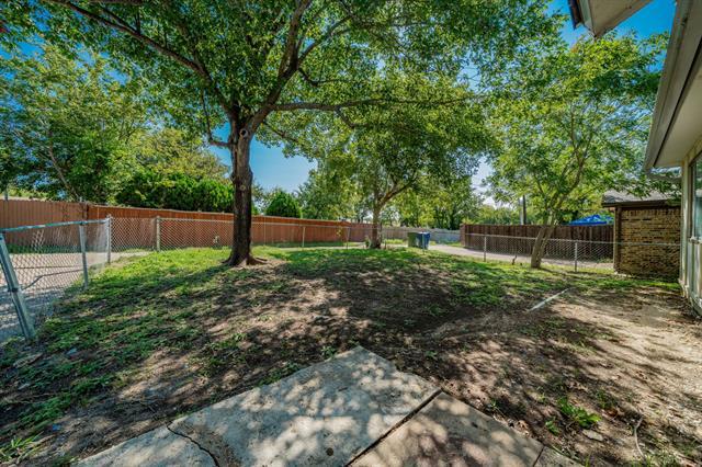 Building Photo - 906 High Country Dr