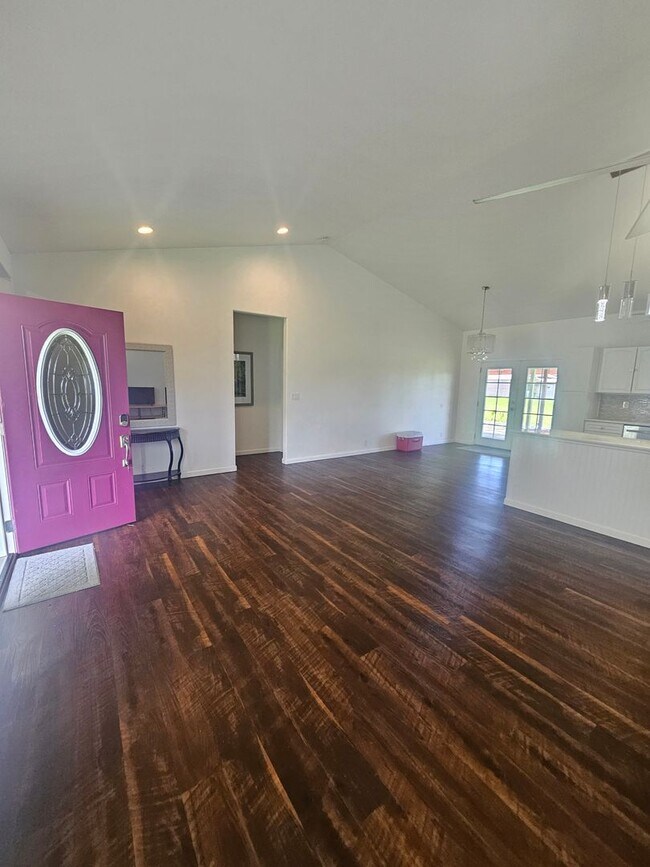 Building Photo - Beauriful 4 Bedroom Home In Keaau