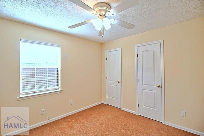 Building Photo - 664 Windward Dr