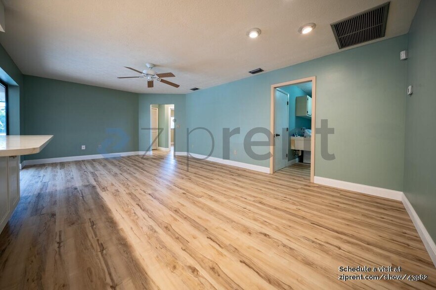 Building Photo - 1774 Whiskey Creek Dr