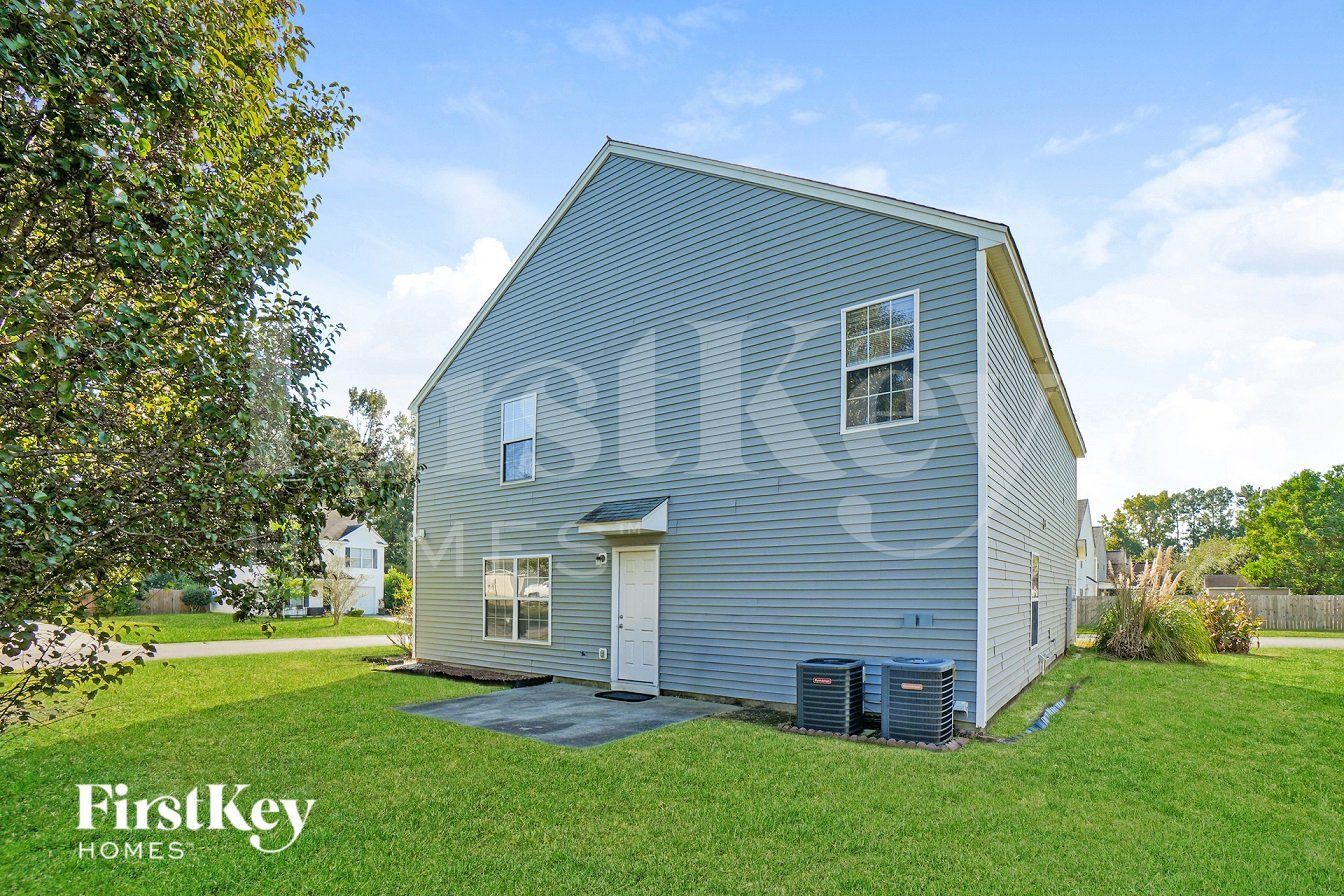 Building Photo - 1000 Golden Aspen Dr