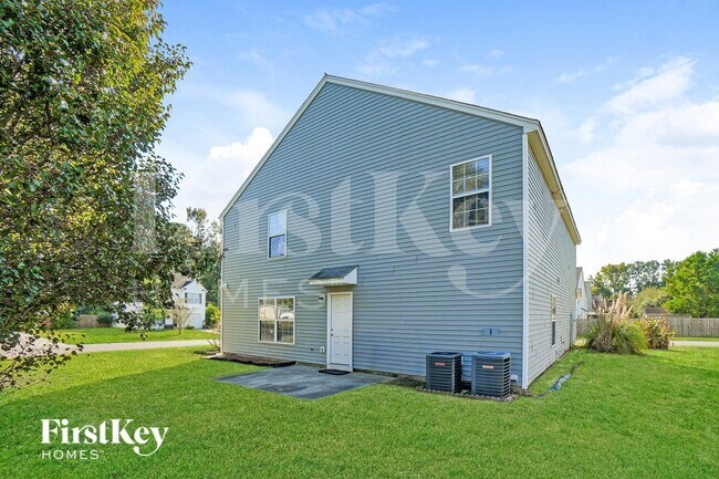 Building Photo - 1000 Golden Aspen Dr