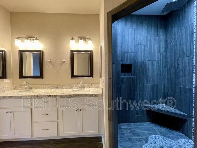 Building Photo - 2259 E Robby