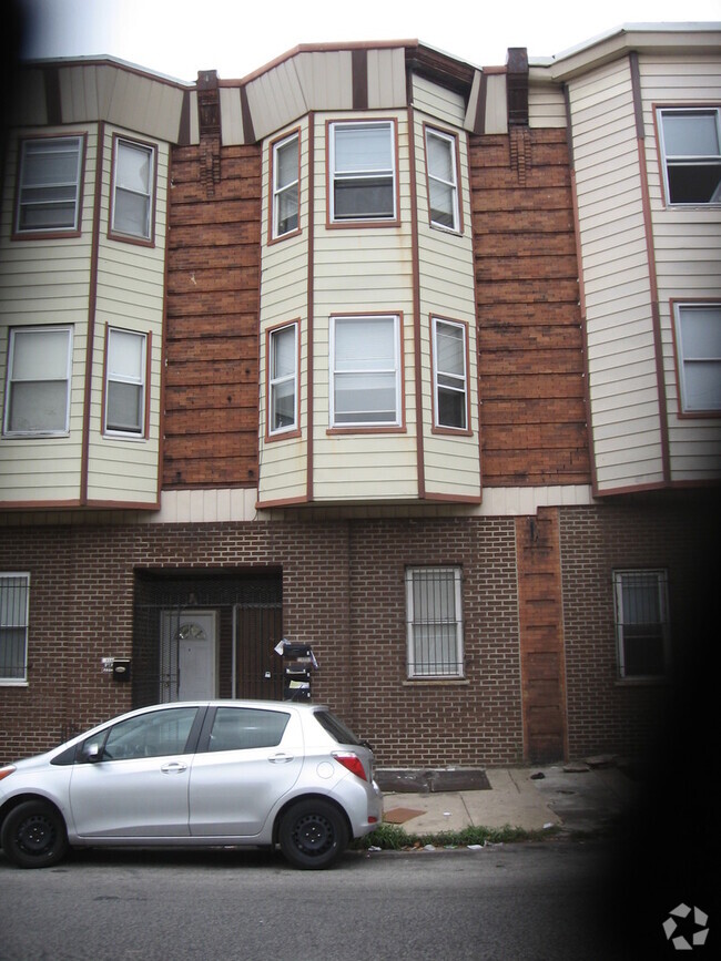 Building Photo - 218 N. 54th St.