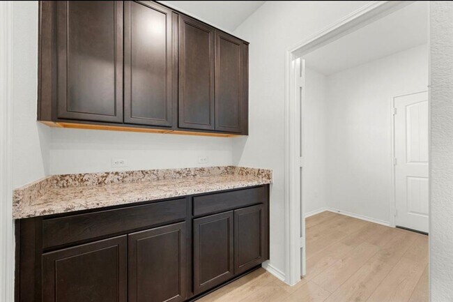 Building Photo - 3720 Cerino Ln