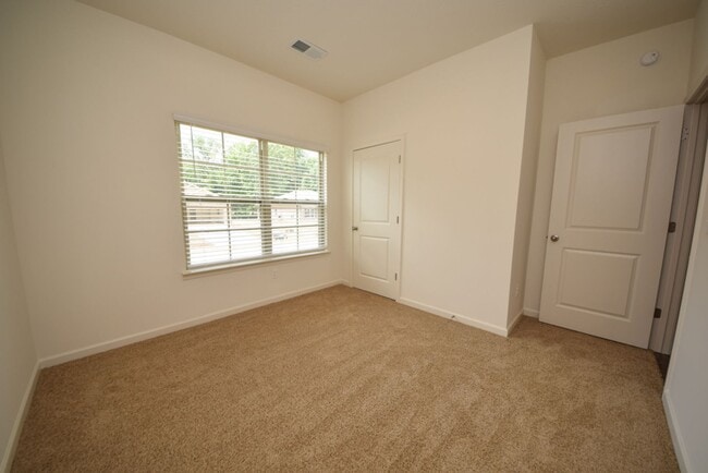 Building Photo - 4 bed, 2 bath. new construction 2021