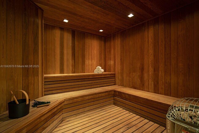 Building Photo - 9701 Collins Ave