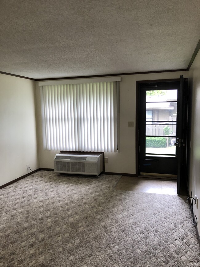 Building Photo - 1751 Sun Apple Way
