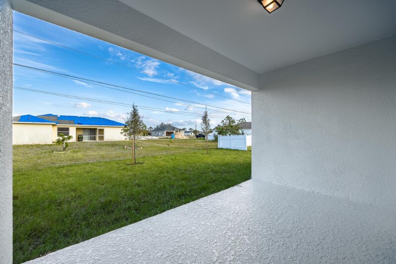 Building Photo - 2925 NE 4th Pl