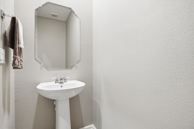 Building Photo - 124 Mustard Hl Ct