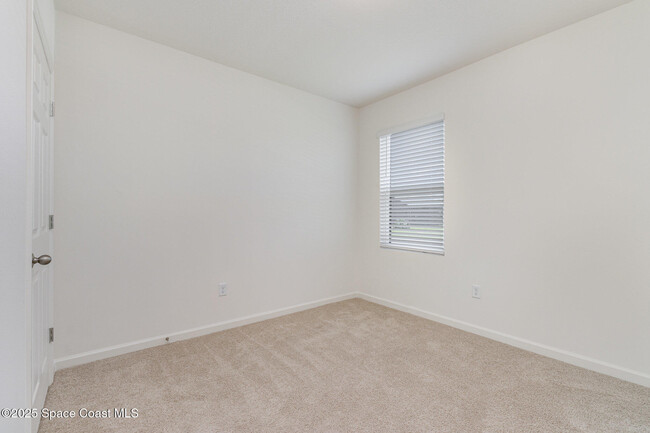 Building Photo - 6714 Topaz Dr