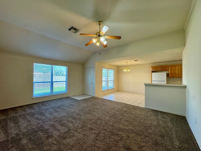 Building Photo - 10201 Iris Ln