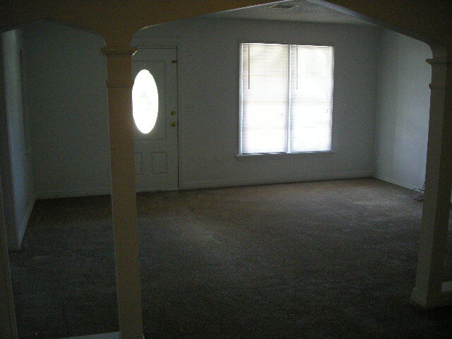 Building Photo - 3305 NW 25th St