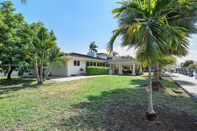 Building Photo - RIVER BAY PARK