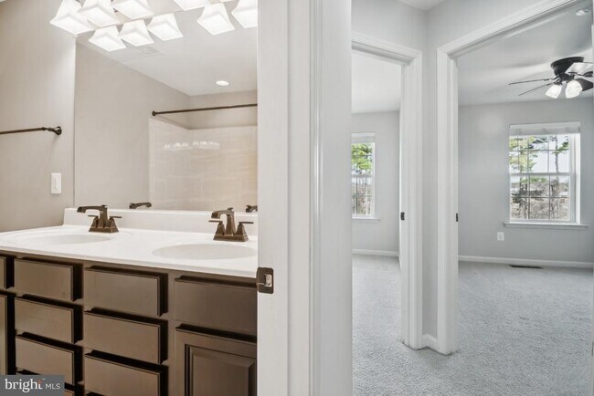 Building Photo - 1118 Bayberry Lane