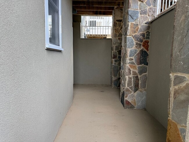 Building Photo - 514 Trailside Dr