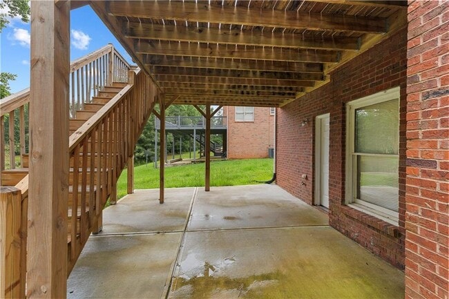 Building Photo - 628 Vista Terrace