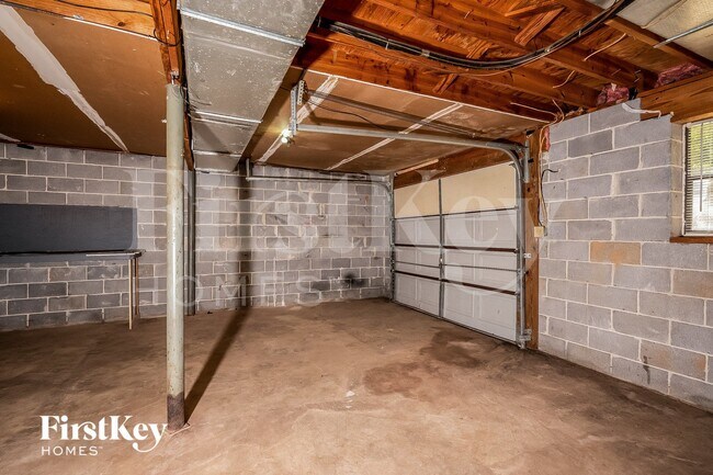 Building Photo - 3104 Cobblestone Dr