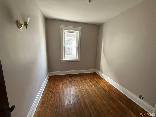 Building Photo - 319 Bryant St