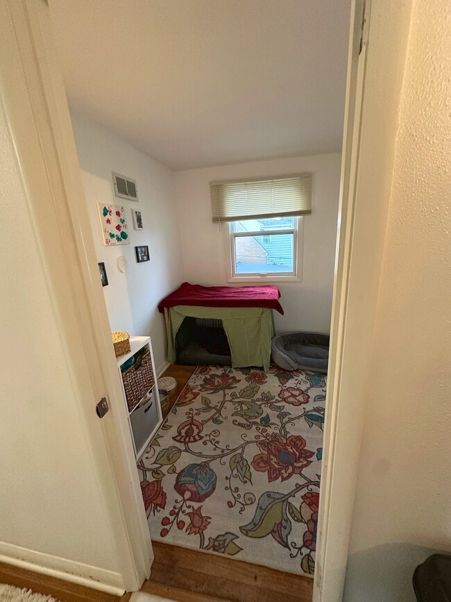 Building Photo - 4945A S Lake Dr