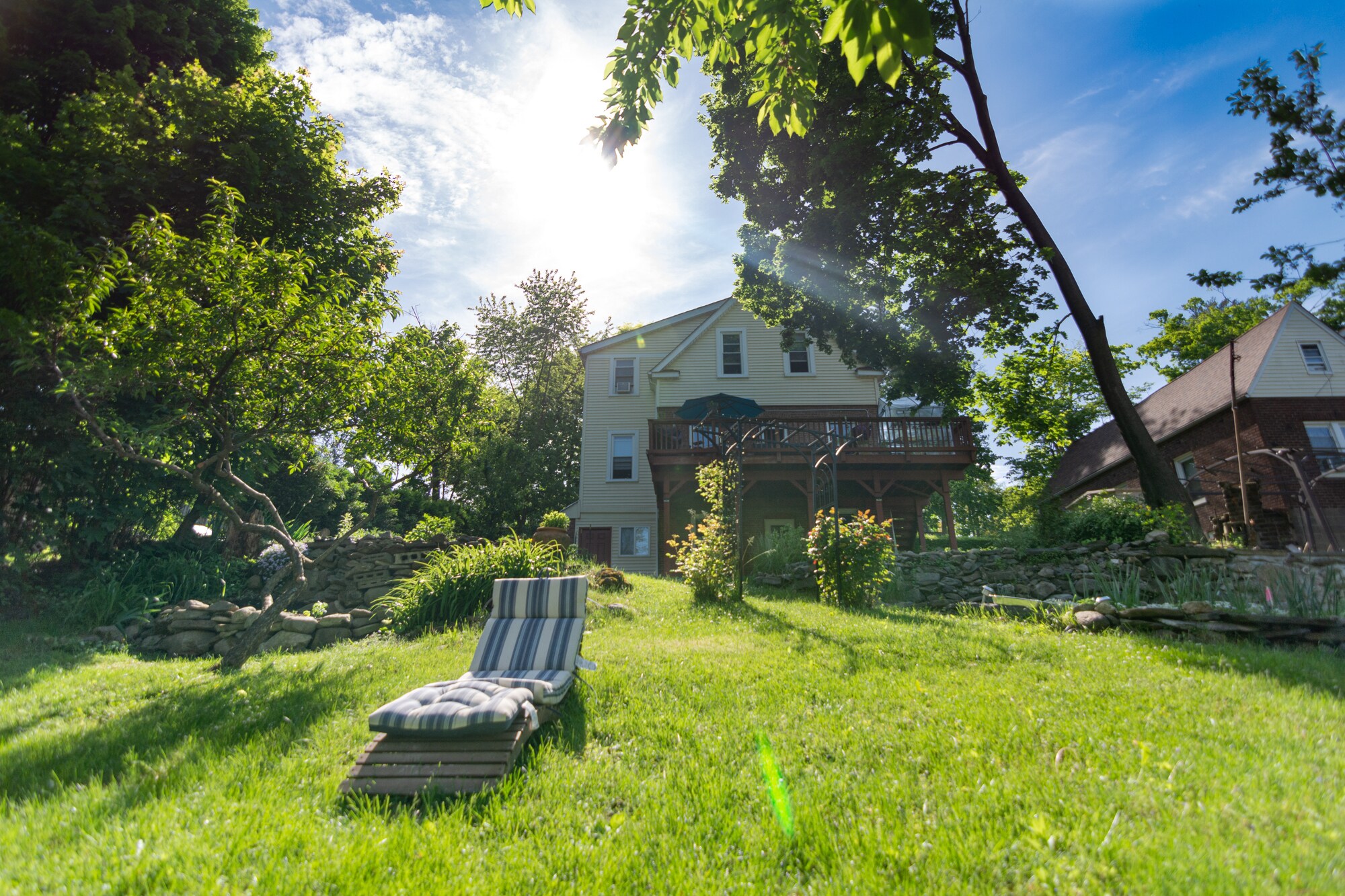 Building Photo - 3 Cedar St