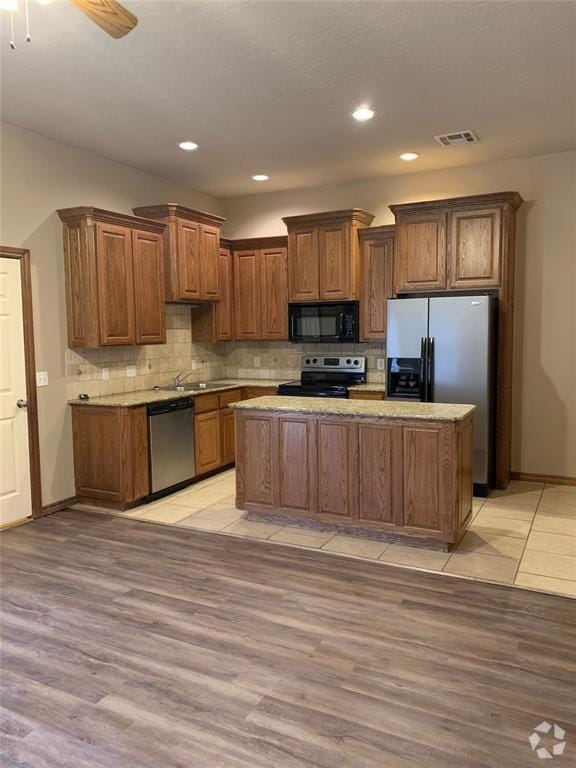 Building Photo - 316 Woodbriar Rd