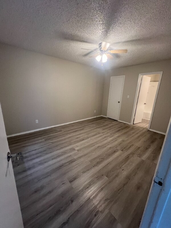 Building Photo - 4420 Saturn Rd