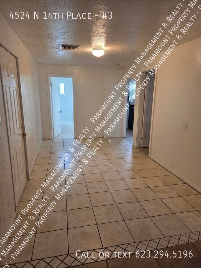 Building Photo - 4524 N 14th Pl