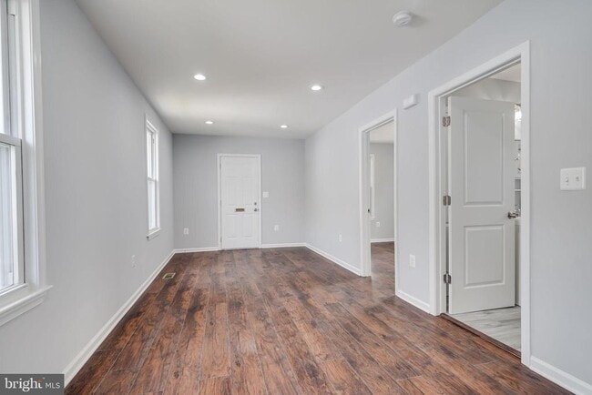 Building Photo - 3312 D St SE