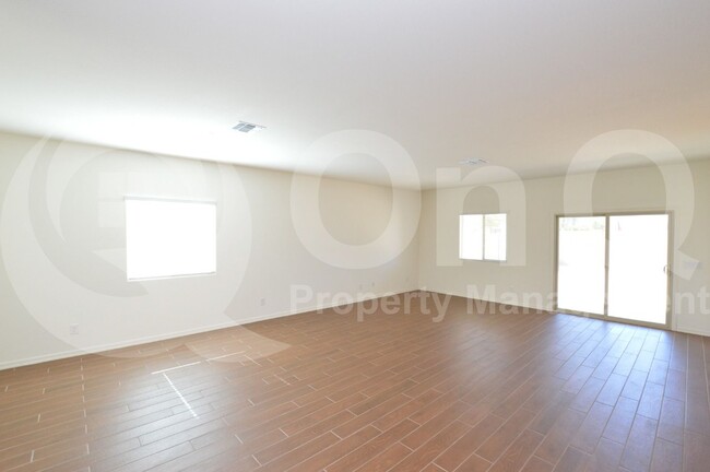Building Photo - 3115 Medallion Ct