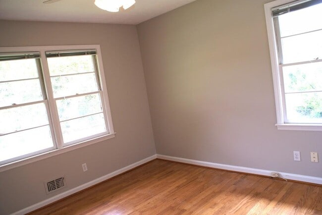 Building Photo - 6725 Ridge Moore Dr NW