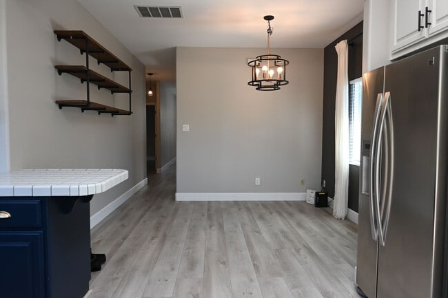 Building Photo - Nice Willow Glen Bungalow, Pet Friendly, 2...