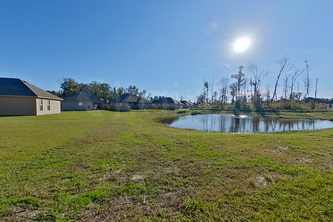 Building Photo - 14010 Rosewell St