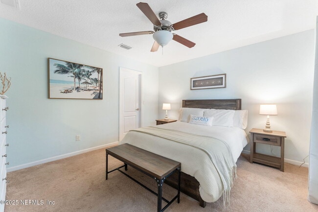 Building Photo - 22 Medio Dr