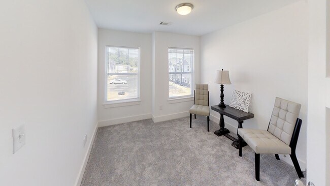 Building Photo - 224 Halo Dr