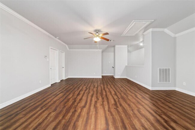 Building Photo - 21606 Hansom Dr
