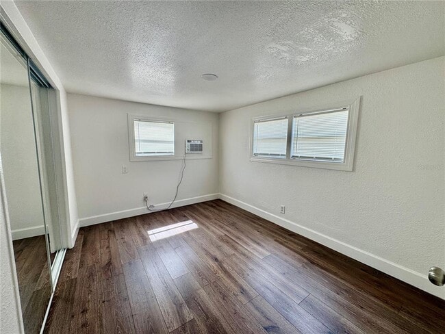 Building Photo - 108 Laureti Ln