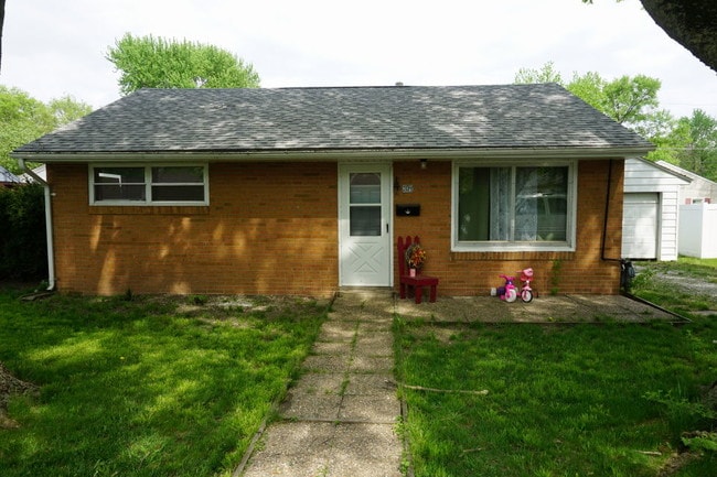 Primary Photo - 204 N Geri St