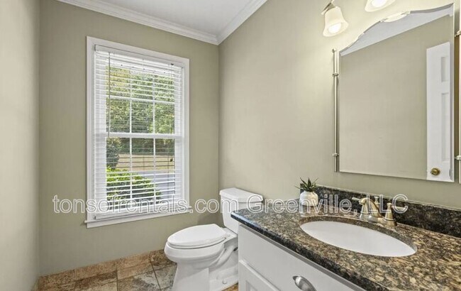 Building Photo - 1016 Old Boiling Springs Rd