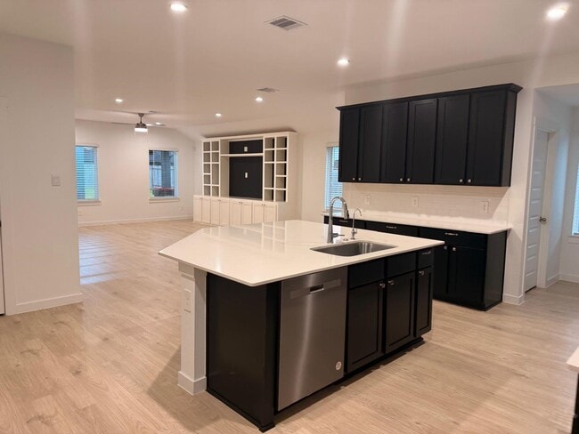 Building Photo - 29903 Foxtail Pne Ct