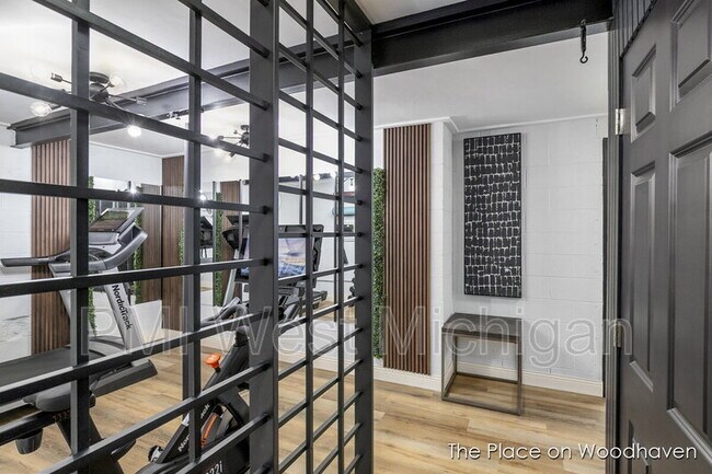 Building Photo - 8428 Woodhaven Dr SW