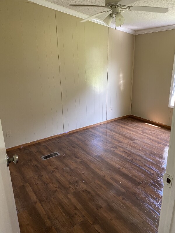 Building Photo - 1102 Sierra Vis