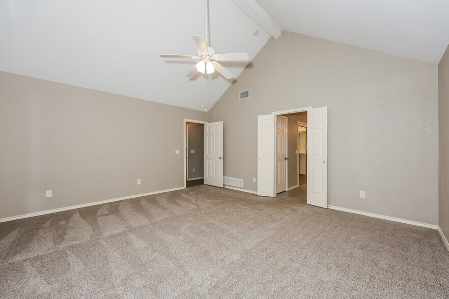 Building Photo - 317 N Fountain Gate Dr