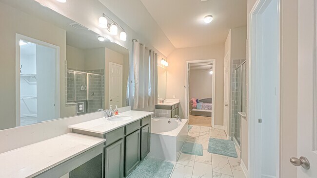 Building Photo - 2114 Partridgeberry Ln