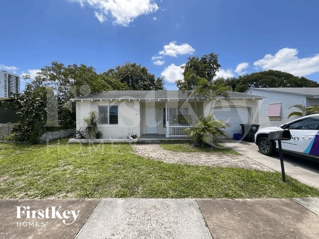 Building Photo - 506 58th St