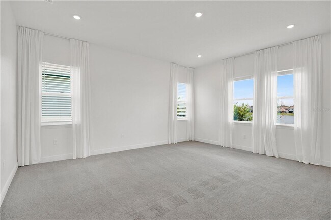 Building Photo - 13589 McMillan Dr